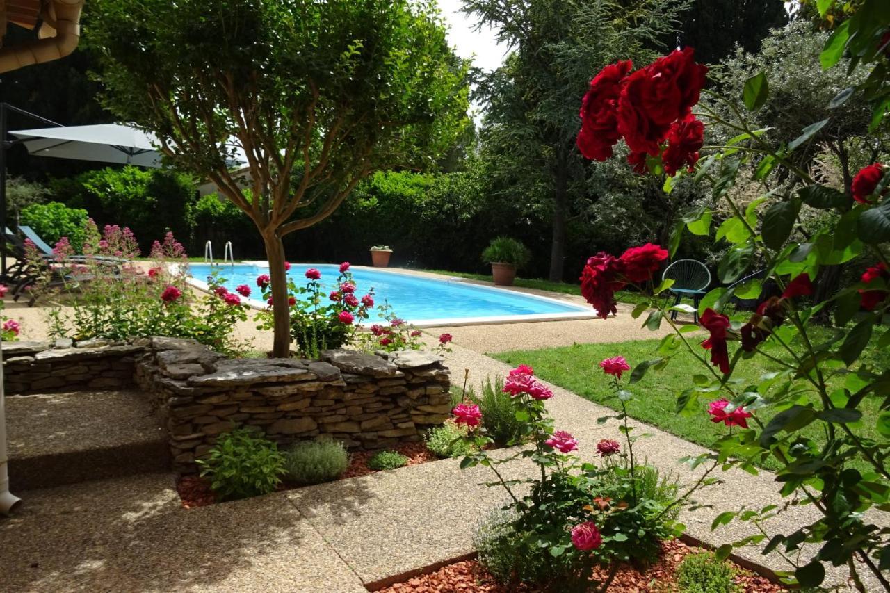 Vila The Blue Tit - Private Swimming Pool LʼIsle-sur-la-Sorgue Exteriér fotografie